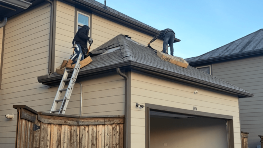 unsplash_Yr4n8O_3UPc roof replacement services
